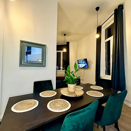 Apartment Luxury By Rikas