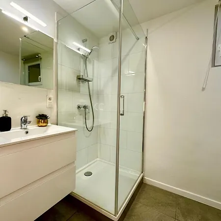 Luxury By Rikas * Mons