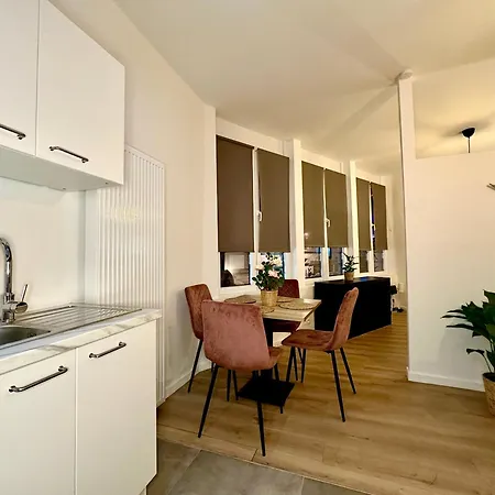 Luxury By Rikas Apartament