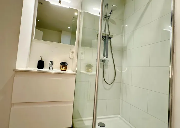 Luxury By Rikas Mons