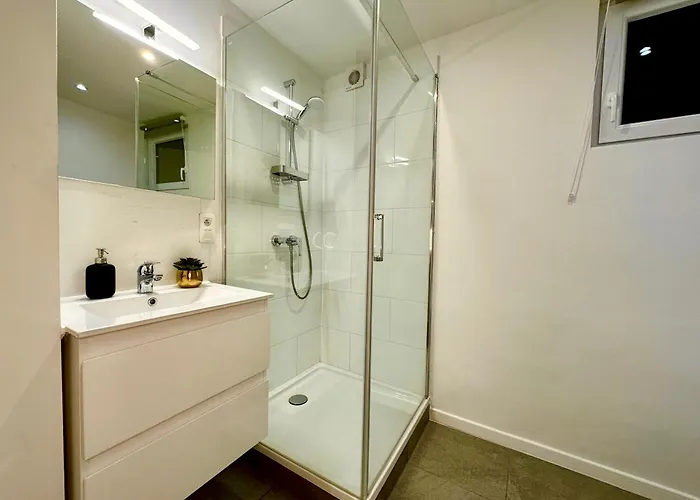 Luxury By Rikas * Mons